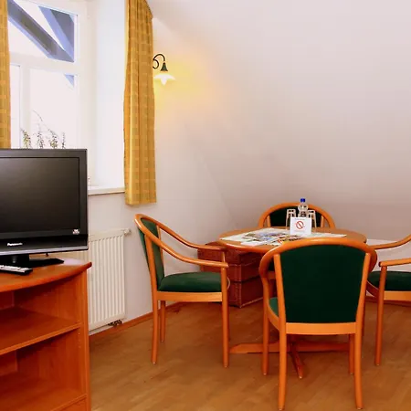 Stadt-gut-Hotel Hoffmanns Gästehaus-3