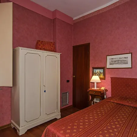 Hotel Rex-2