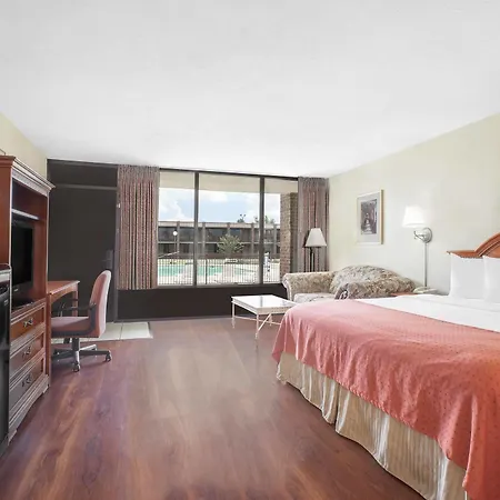 Baymont By Wyndham Paris-2