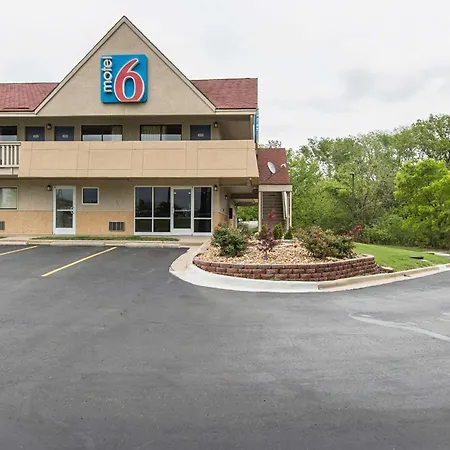 Motel 6-Overland Park, Ks-3