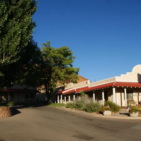 Adventure Inn Moab-3