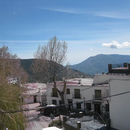 Hostal El Cascapeñas de la Alpujarra-2