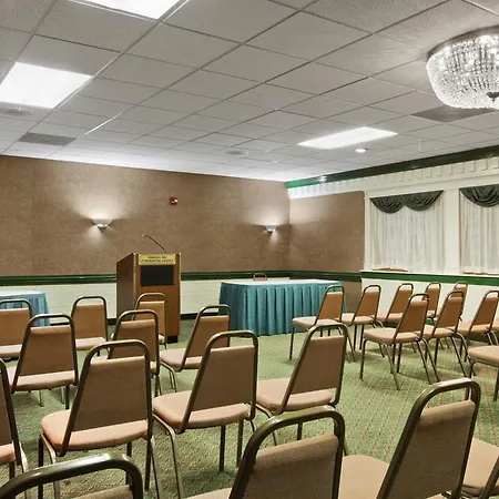 Ramada By Wyndham Roanoke-2