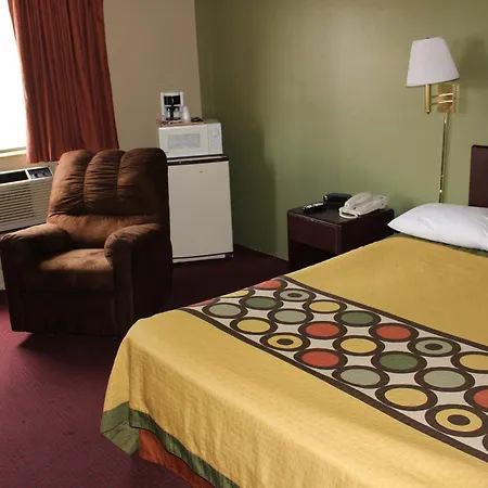 Knights Inn Albany-3