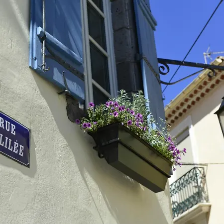 Rue Galilee-3