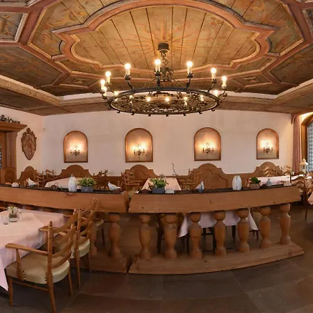 Hotel Kaiserpfalz-3