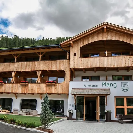 Plang Farmhouse-3
