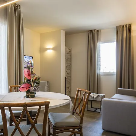 Hotel Ambassador-2