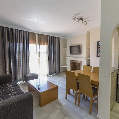 Mijas Costa Oasis By Grangefield Oasis Club-3