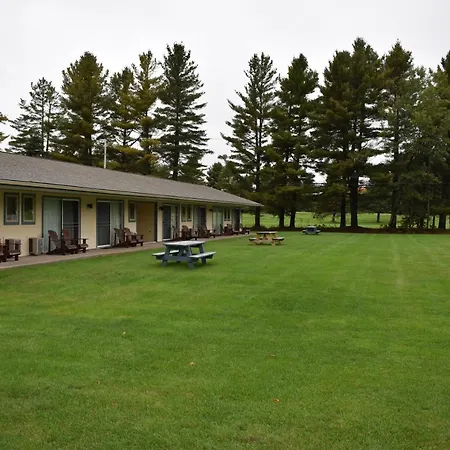 Country Club Motel-3