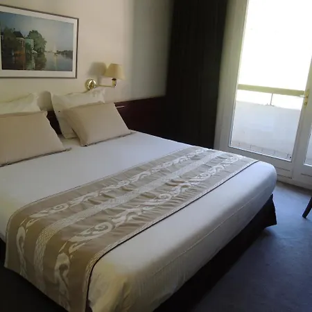 Hôtel 4C-2