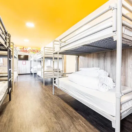Euro Hostel-2