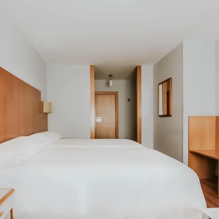 Hotel Isasa-3