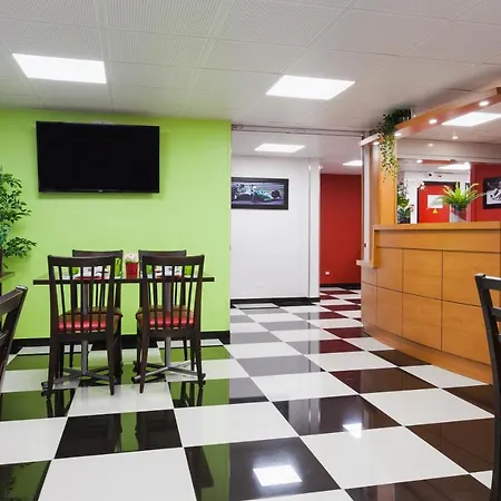 Enzo Hotels Chalons en Champagne-2