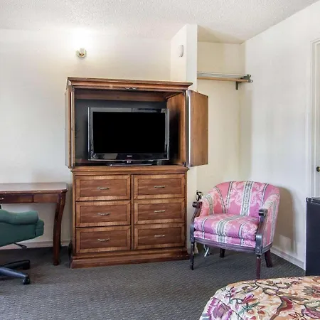 Econo Lodge Eugene-2