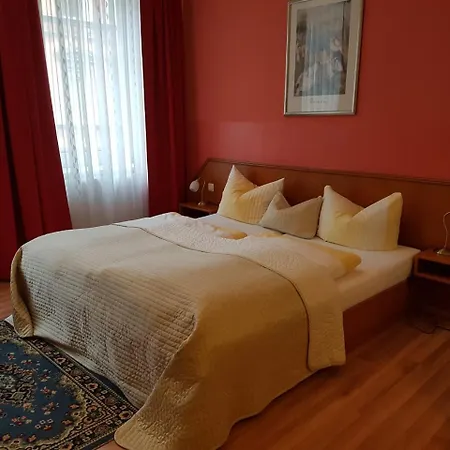 Hotel Am Kuhbogen-3