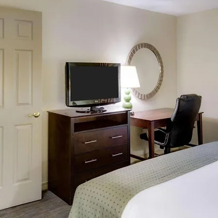 Clarion Inn & Suites Conference Center-3