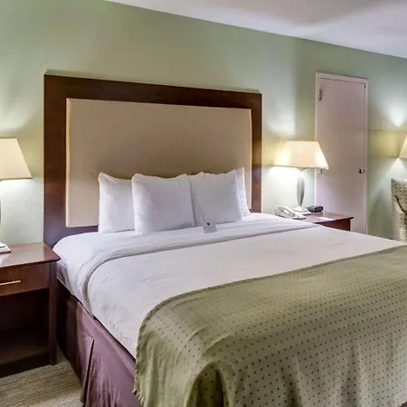 Clarion Inn & Suites Conference Center-2