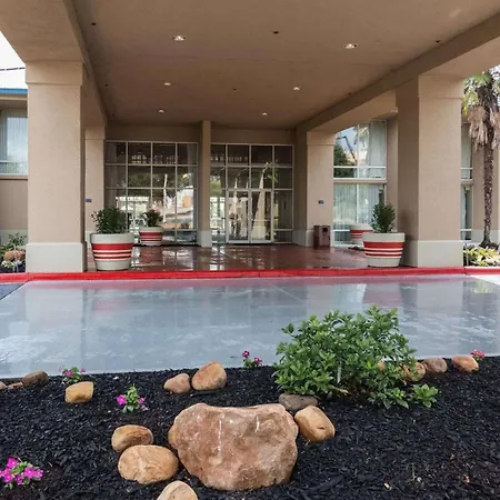 Economy Inn & Suites-3