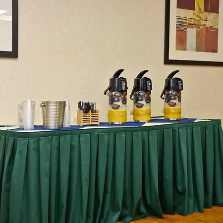 Quality Inn & Conference Center Akron-2