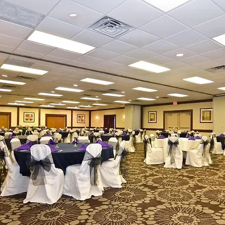 Quality Inn & Conference Center Akron-3