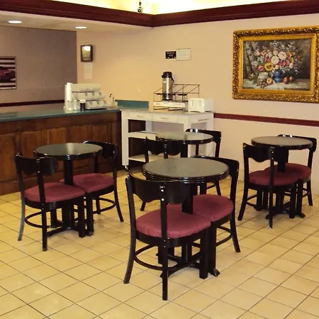 Country Hearth Inn - Bowling Green-2
