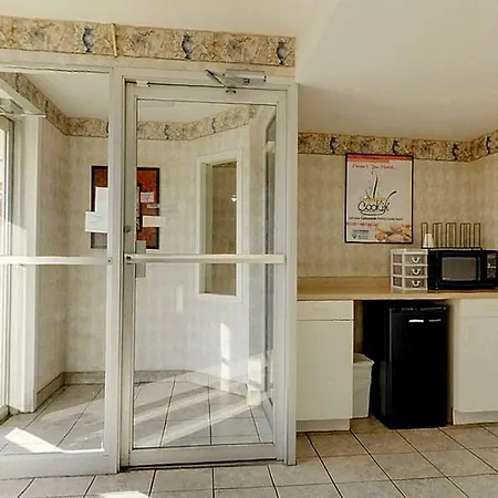 Americas Best Value Inn And Suites Carbondale-2