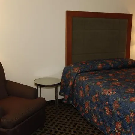 Chestnut Tree Inn Portland Mall 205-3