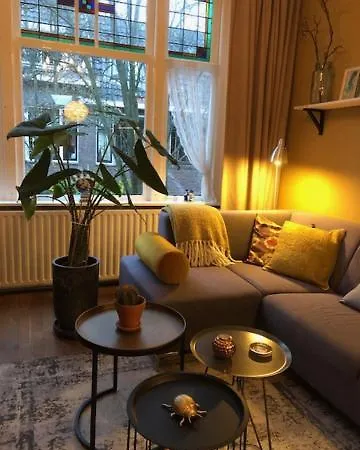 Juuls B&B-2