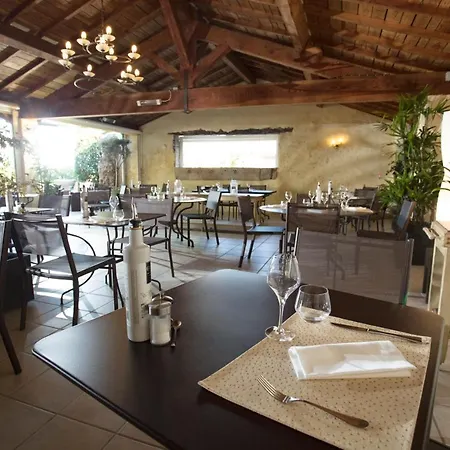 Logis Auberge Côté Jardin-3