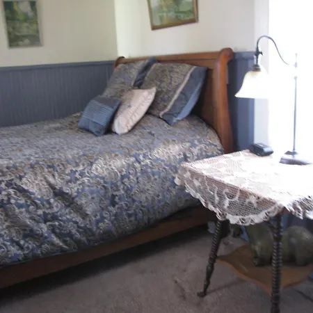 Main Street Bed & Breakfast-2
