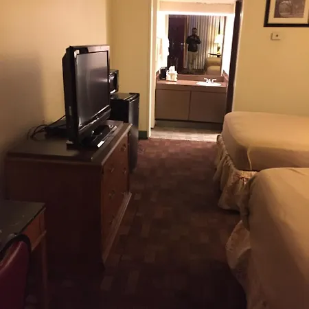 Cheshire Motor Inn-3