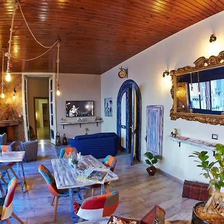 Artisti Sustinea Rooms-2