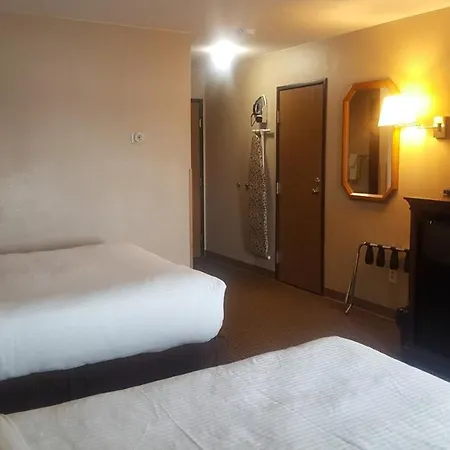 Crookston Inn & Convention Center-3
