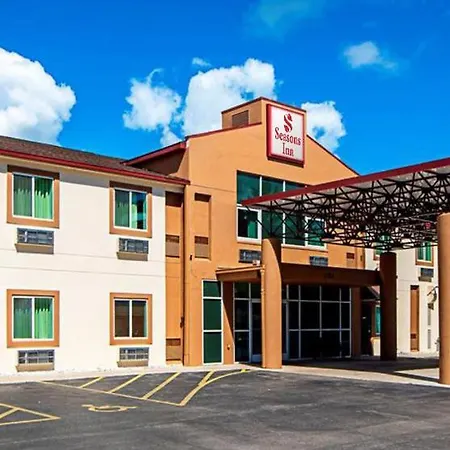 Seasons Inn Traverse City-2