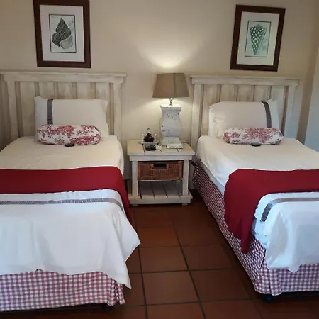 Joan'S Bed And Breakfast-2