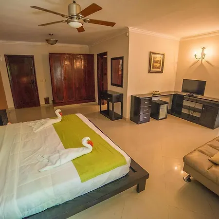 Hotel Seranta Brisas De Bavaro (Adults Only)-2