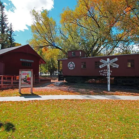 Topaz Lodge-2