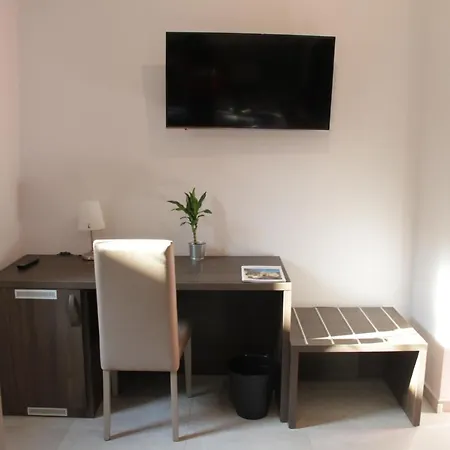 EasyRoom Frosinone - Casello Autostradale-3