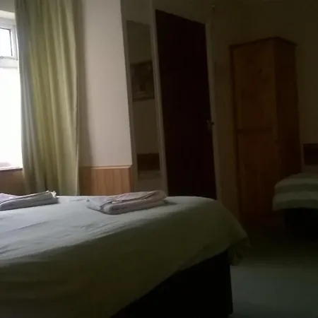 Carlton Lodge-2