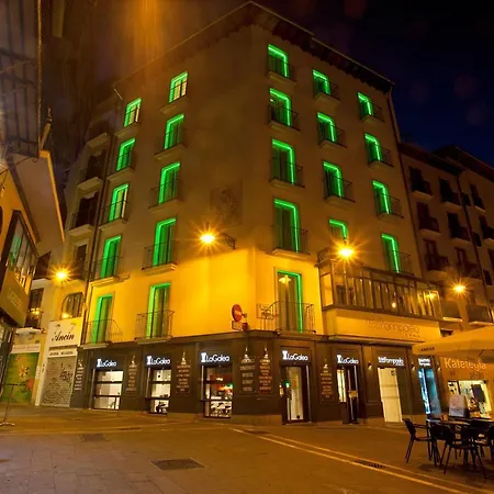 Hotel Pompaelo Plaza Del Ayuntamiento & Spa-2