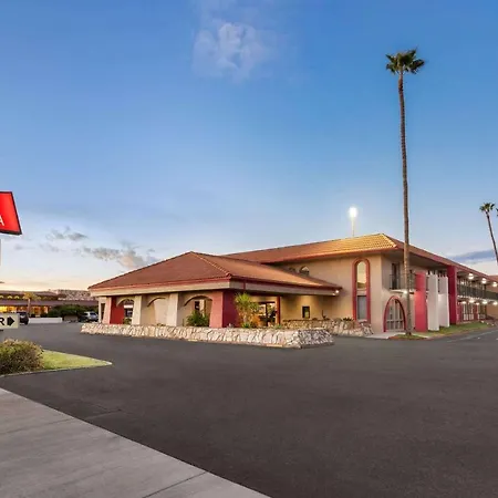 Ramada By Wyndham Mesa Downtown-3