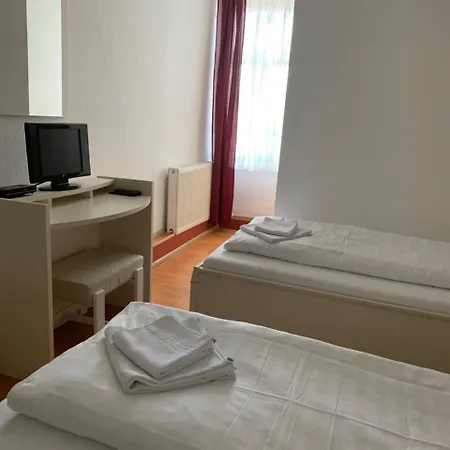 Linde Restaurant&Hotel-2