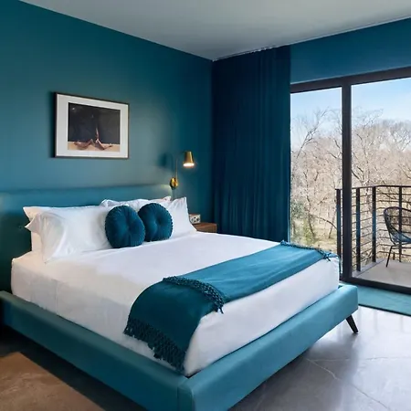 The Ruby Hotel-2