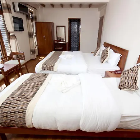 Hotel Holiday House Kathmandu-3
