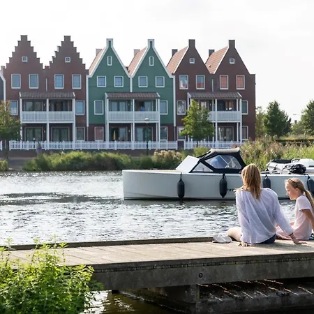 Roompot Hotel Marinapark Volendam-2