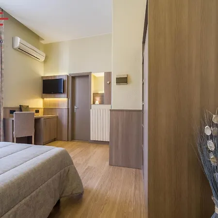 Hotel Est Piombino-2