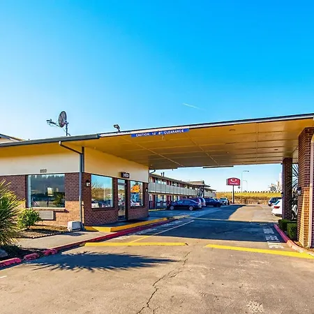 Econo Lodge-2