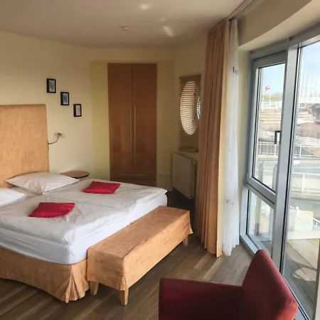 Nordseehotel Benser Hof Garni am Hafen-2