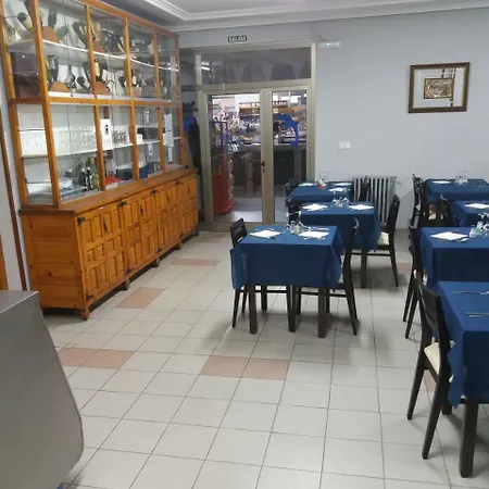 Hostal Residencia Delfin-2